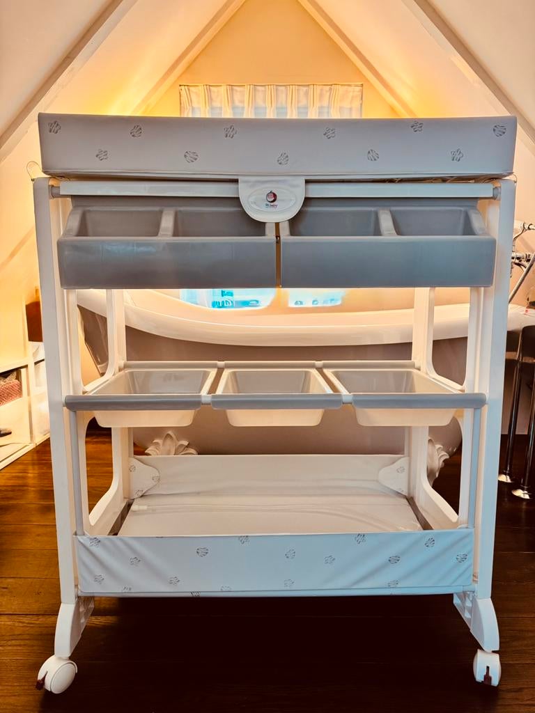 Di Baby - Table à langer avec baignoire - Zebra, Enfants & Bébés, Bains & Soins, Comme neuf, Baignoire, Enlèvement