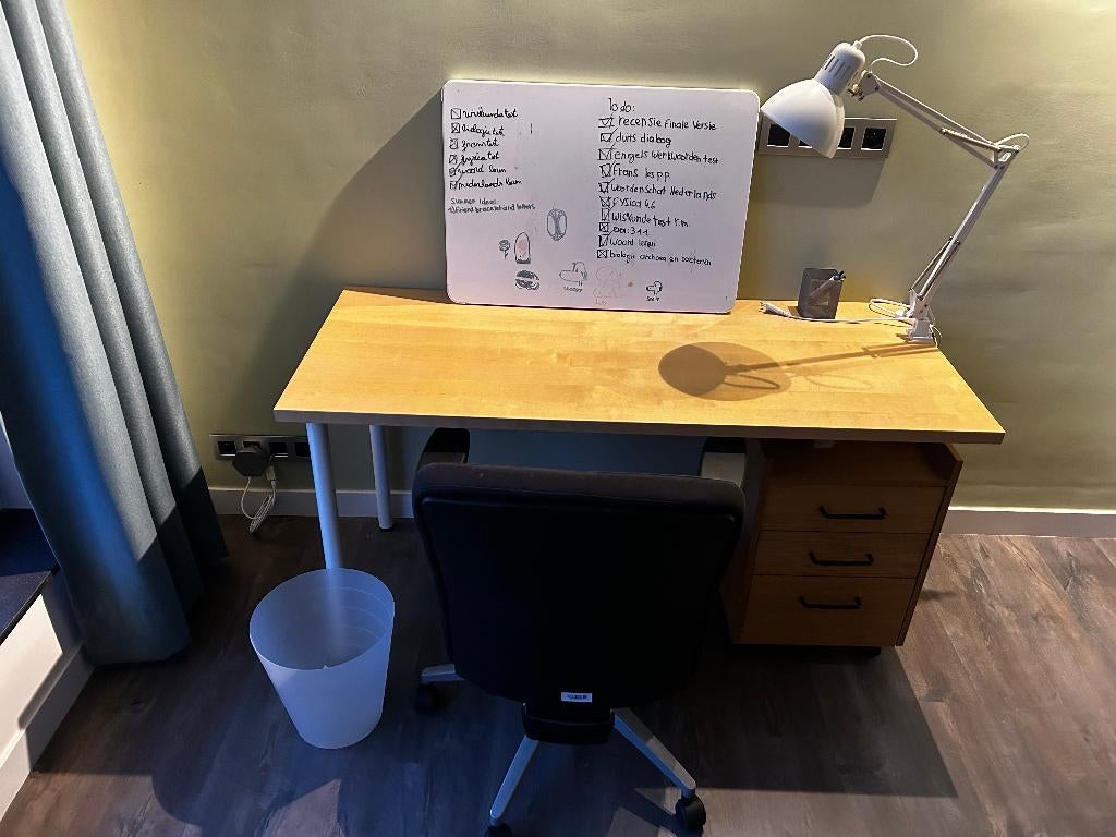Bureau-set compleet, Ophalen, Zo goed als nieuw