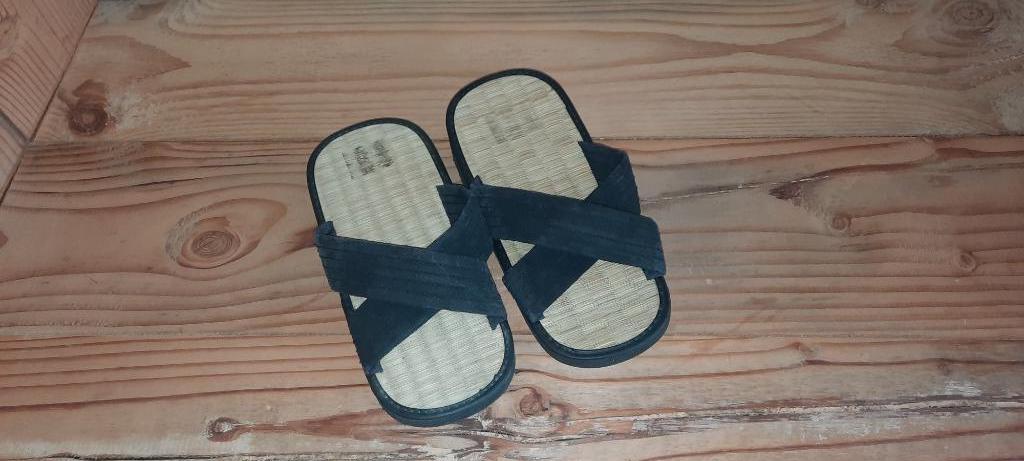 Superbes chaussons japonais Zori taille 35/36, Enlèvement ou Envoi, Comme neuf, Autres, Chaussures d'arts martiaux