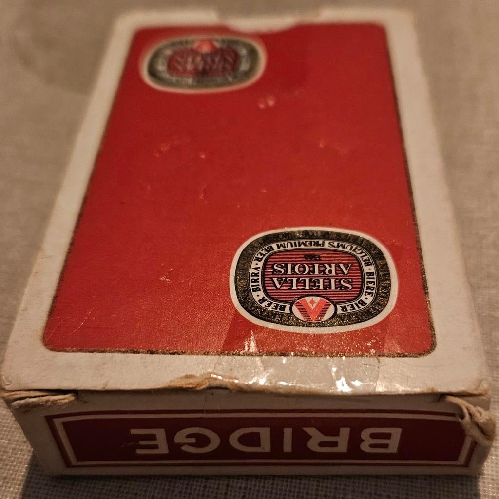 Stella Artois speelkaarten vintage
Dit zijn een, Verzamelen, Ophalen of Verzenden, Zo goed als nieuw, Speelkaart(en)