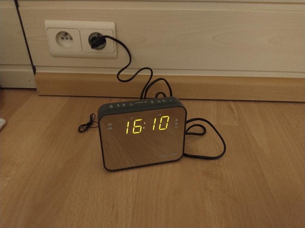 Muse dual alarm clock radio PLL, Ophalen of Verzenden, Gebruikt, Digitaal