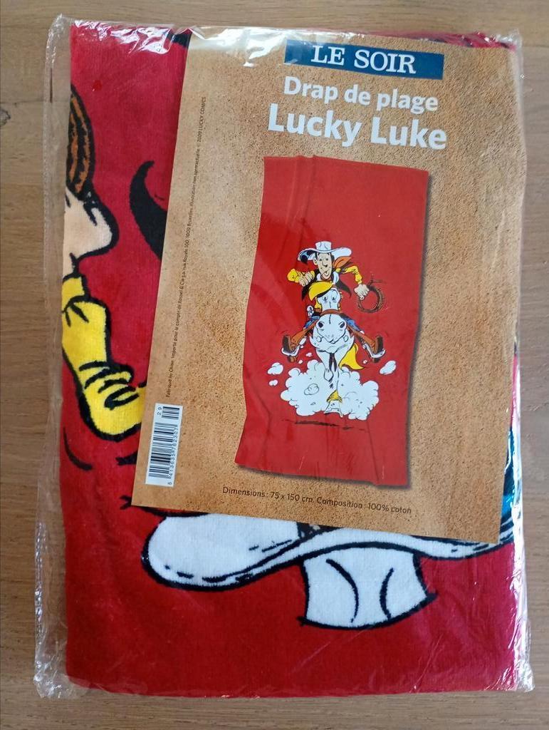 Drap de plage Lucky Luke 75 X 150 cm neuf, Enlèvement ou Envoi, Autres personnages, Neuf, Vêtements