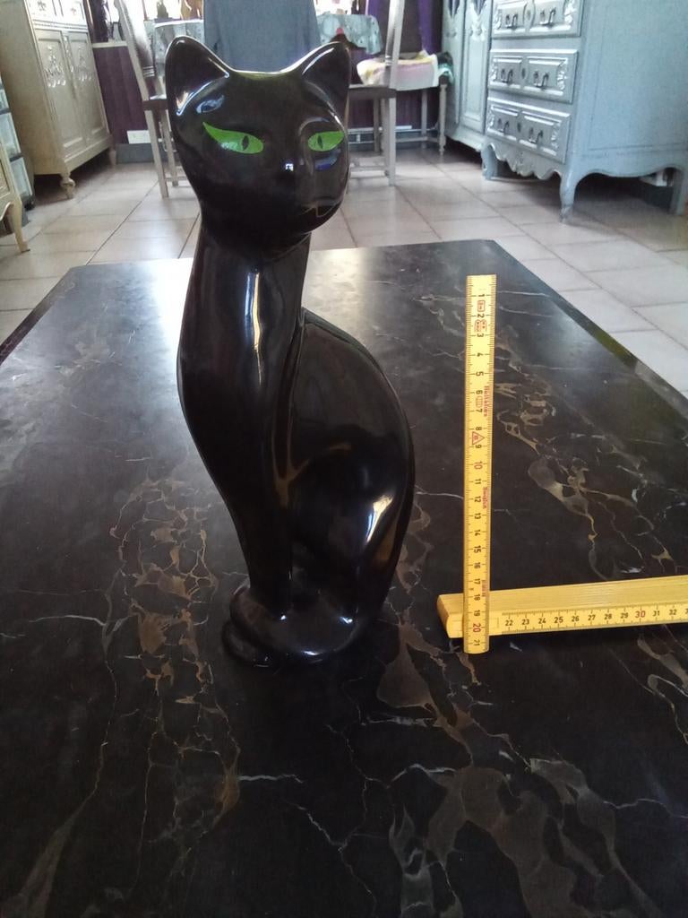 Statue de chats, Enlèvement