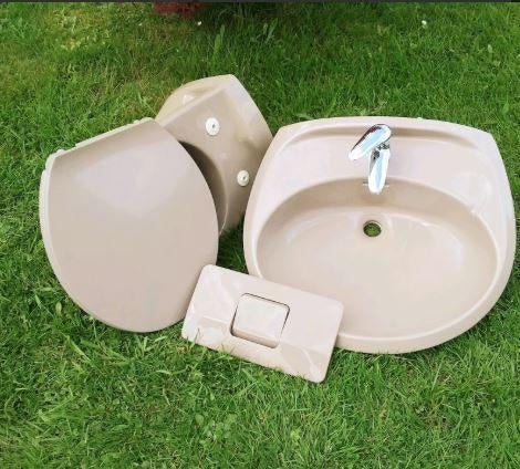 vintage wastafel lavabo + hangtoilet 70er Ideal St., Ophalen, Huis en Inrichting
