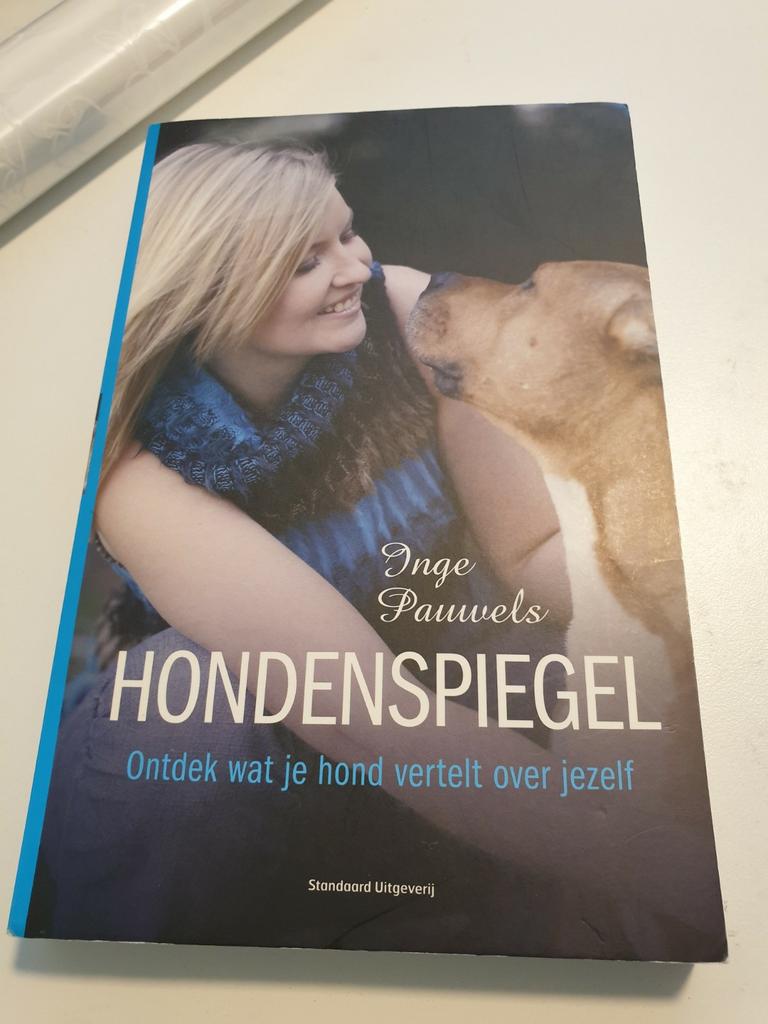 Inge Pauwels - Hondenspiegel, Honden, I. Pauwels, Ophalen of Verzenden, Zo goed als nieuw