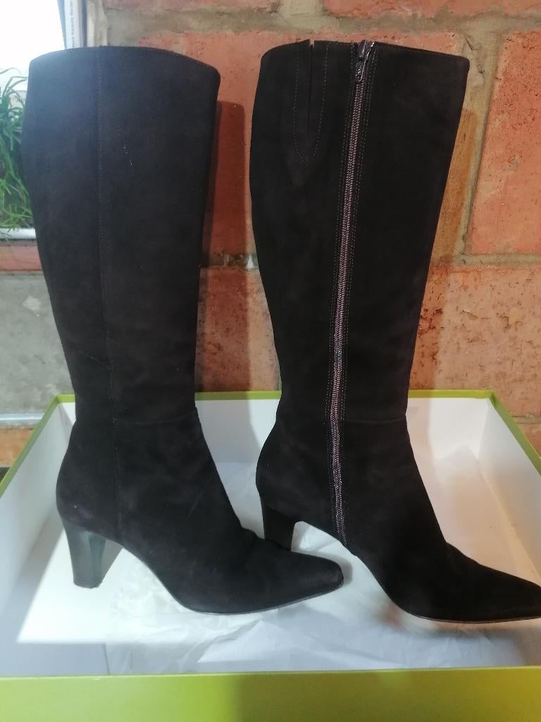 Bottes en daim brun, Vêtements | Femmes, Chaussures, Comme neuf, Brun, Enlèvement ou Envoi
