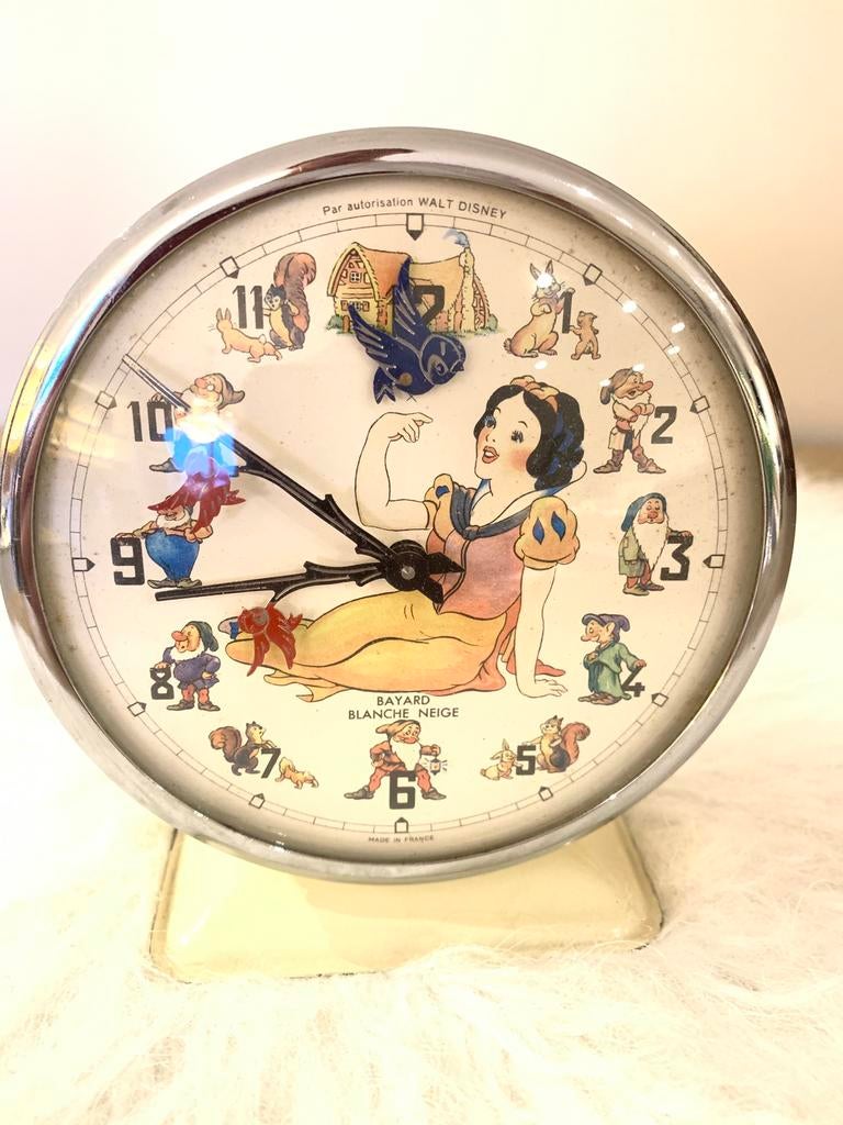 Disney retro wekker thema sneeuwwitje, Ophalen of Verzenden, Zo goed als nieuw