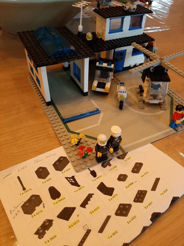 Lego vintage Set 6384 Police Station, Ophalen of Verzenden, Gebruikt, Complete set, Lego
