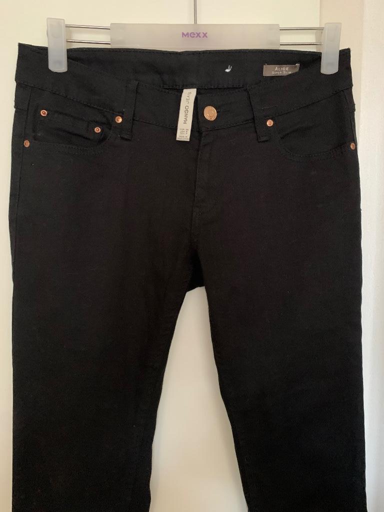 Jeans Mango noir t.38 super slim et Zara denim t.38, Vêtements | Femmes, Jeans, Mango, Enlèvement ou Envoi, Noir, W30 - W32 (confection 38/40)