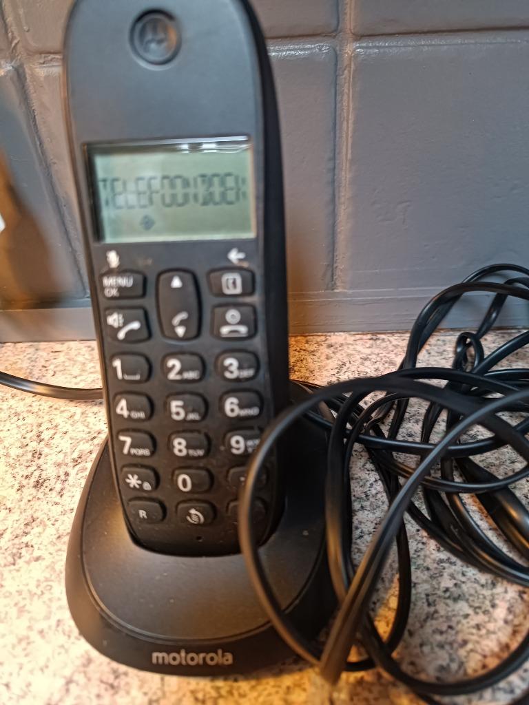 Téléphone portable fixe Motorola 5€ + 2 souris pc fixe 3€, Enlèvement, Utilisé, 1 combiné