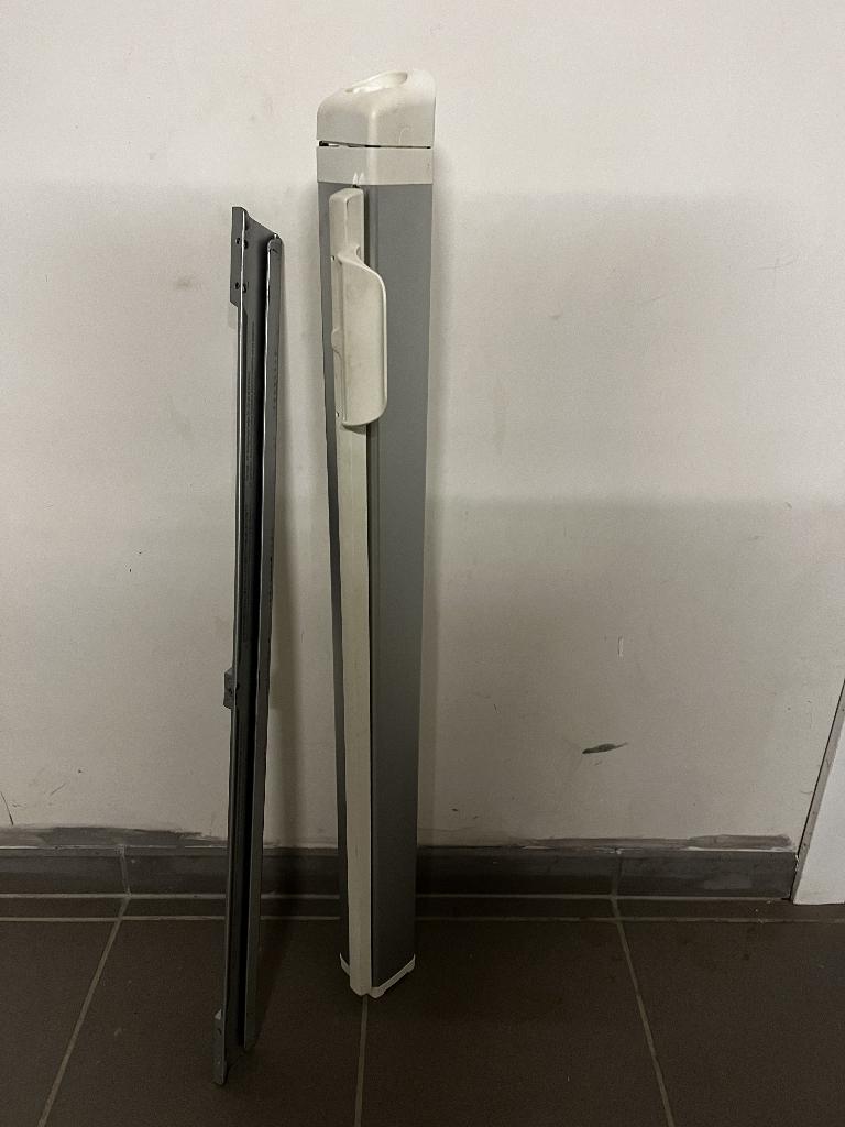 veiligheidshekje van Kiddy Guard 120cm, Ophalen, Gebruikt, Aluminium, Oprolhekje
