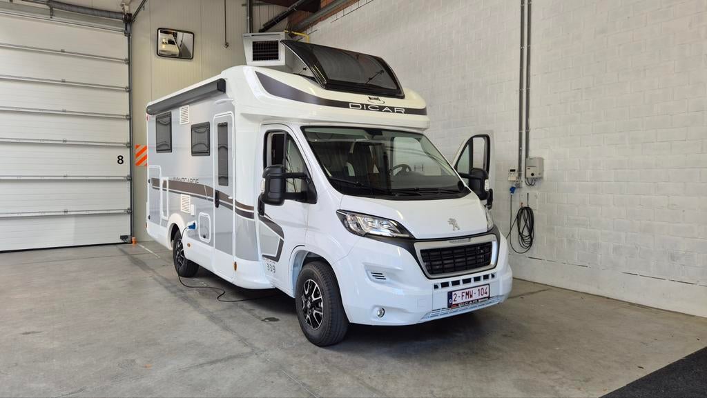 McLouis avantgarde  339. Peugeot. Pk 140. Kleur wit., Particulier, Auvent, McLouis