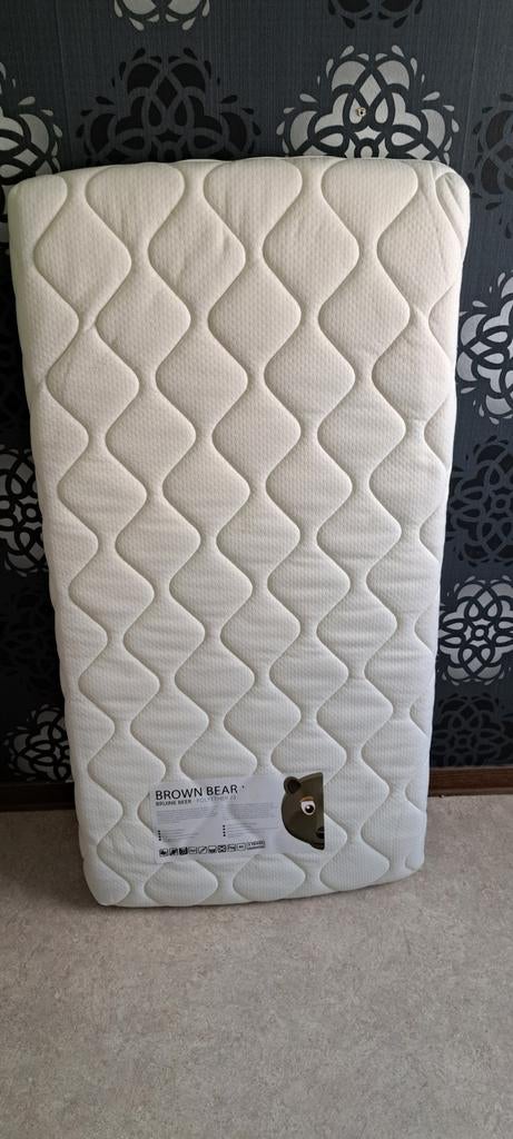 Matelas pour lit bébé, Enlèvement, Comme neuf