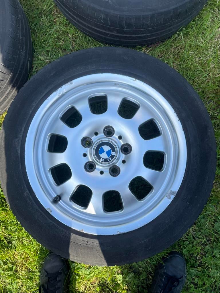 Bmw E46 velgen, Ophalen, Band(en)