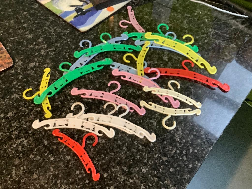 Oude Poppenklerenhangertjes, Ophalen of Verzenden, Zo goed als nieuw, Kleding