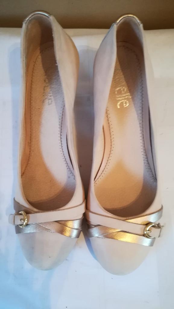900A* LIBELLE très jolis escarpins crème (39), Vêtements | Femmes, Neuf, Autres couleurs, Escarpins, Libelle