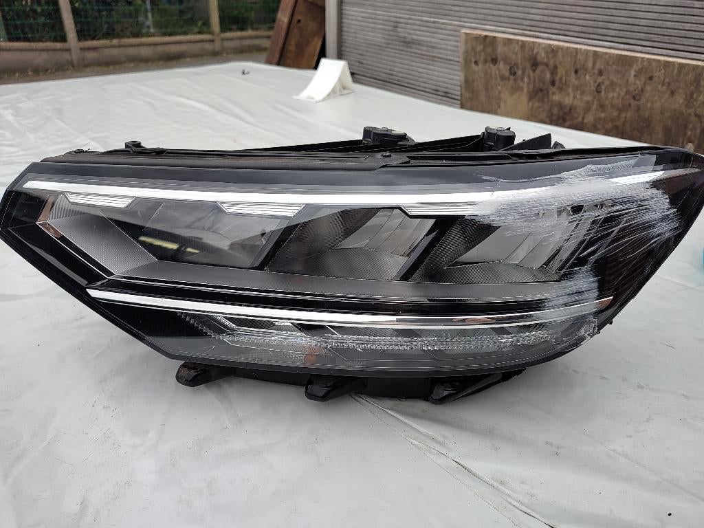 Koplamp LED VW Passat 2019- 24  90172734, Ophalen of Verzenden, Gebruikt, Volkswagen