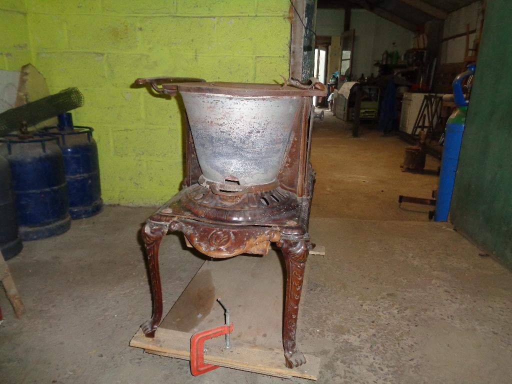 ancien poêle crapaud en fonte, Enlèvement