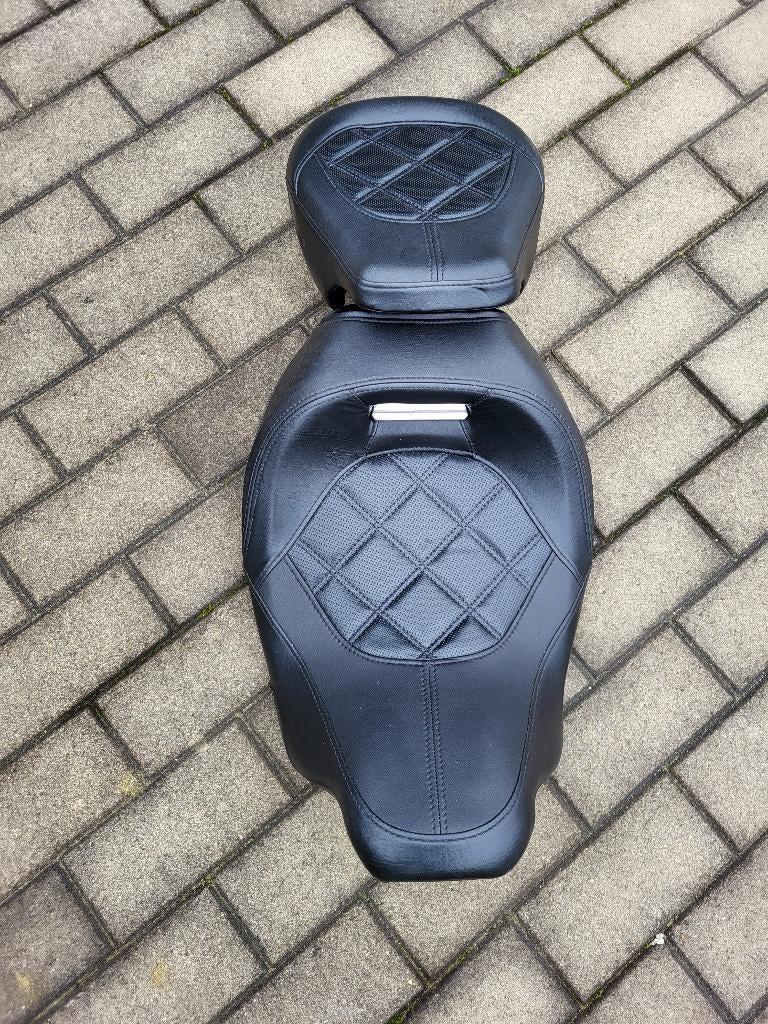 Harley Davidson street glide zadel en uitlaten, Motoren, 2 cilinders, Particulier, Overig, 1800 cc