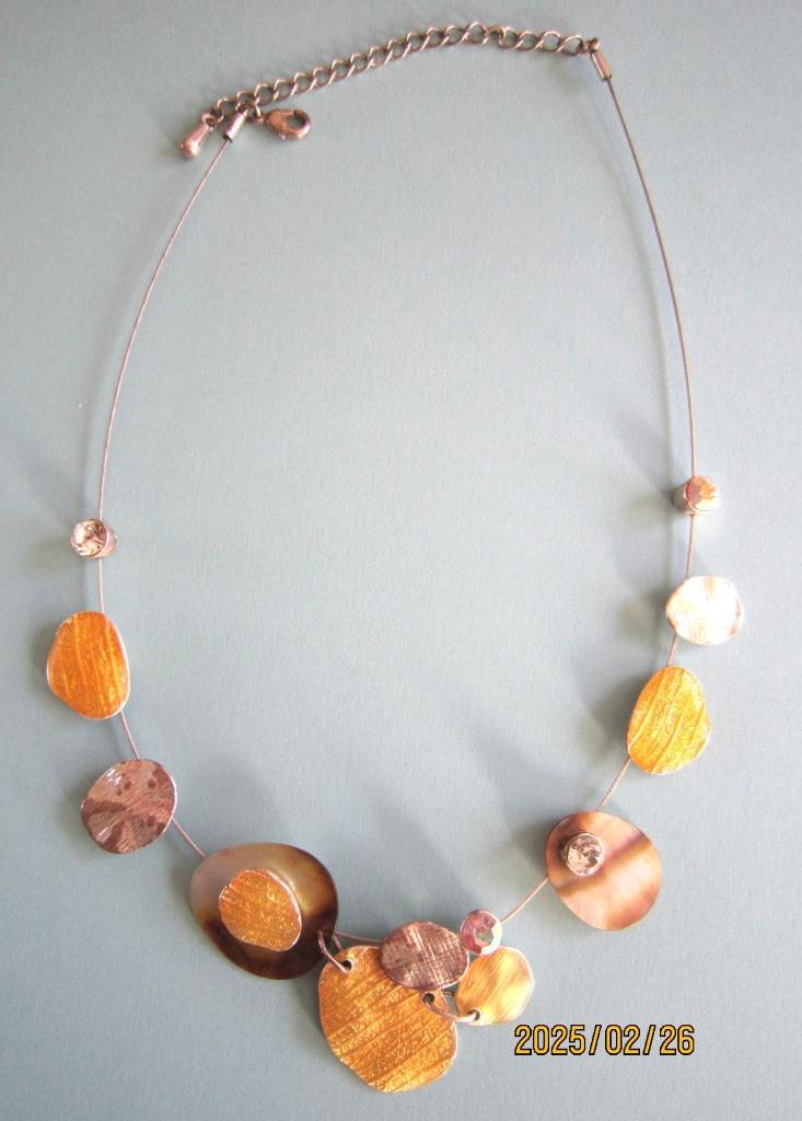 Collier fantaisie métal et jaune, Jaune, Utilisé, Envoi, Avec strass