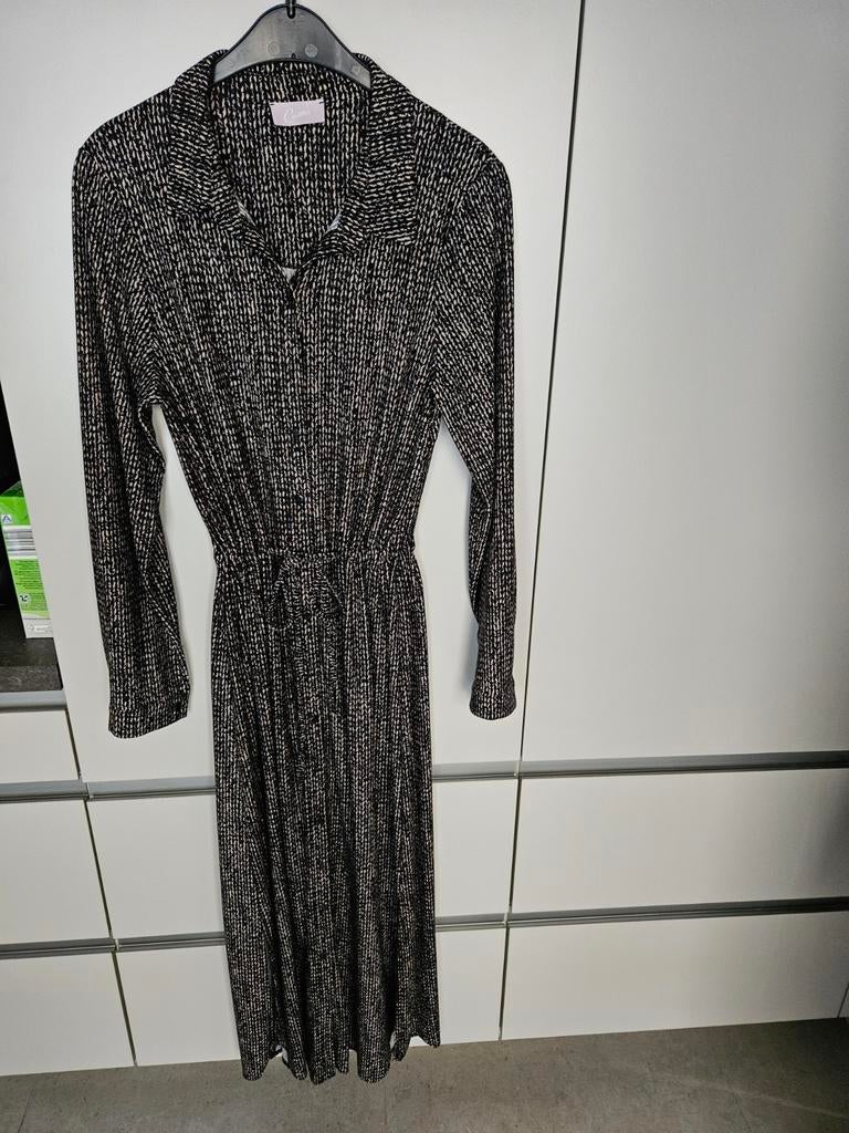 Kleedje M/L, Ophalen of Verzenden, Zo goed als nieuw