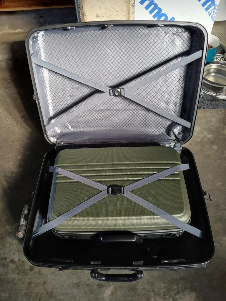 Valises., Enlèvement, Comme neuf