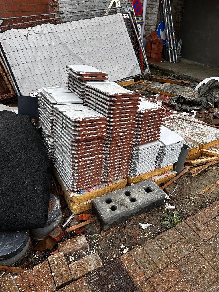 wienerberger actua 10 titaan wit - 140 stuks, Doe-het-zelf en Bouw, Ophalen, 10 tot 15 m², Nieuw, Dakpannen