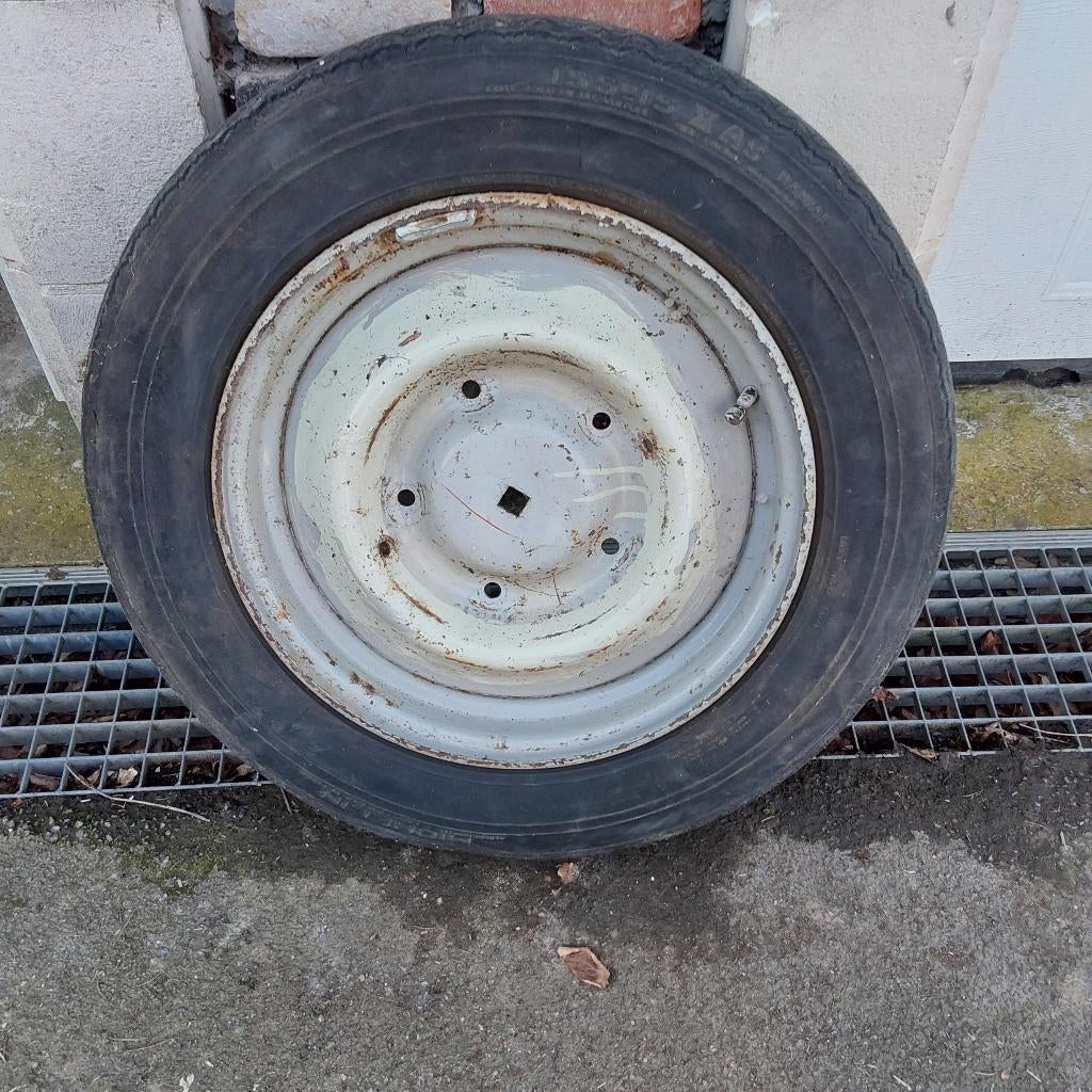 Roue de ds citroen, Enlèvement, Utilisé