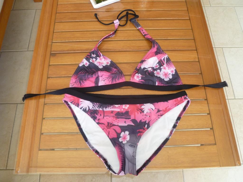 Bikini maat 42, Kleding | Dames, Badmode en Zwemkleding, Ophalen of Verzenden, Zo goed als nieuw, Overige kleuren, Bikini
