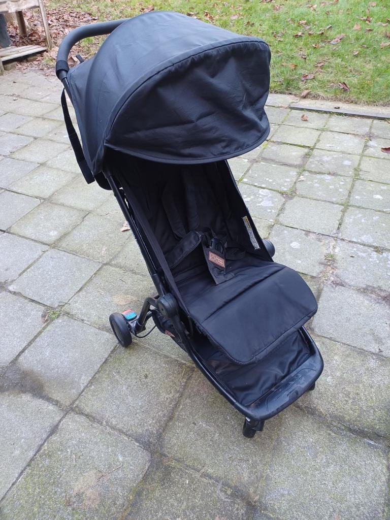 Mountain Buggy Nano Mei 2017, Kinderen en Baby's, Buggy's, Gebruikt, Overige merken, Regenhoes, Verstelbare rugleuning, Zonnekap