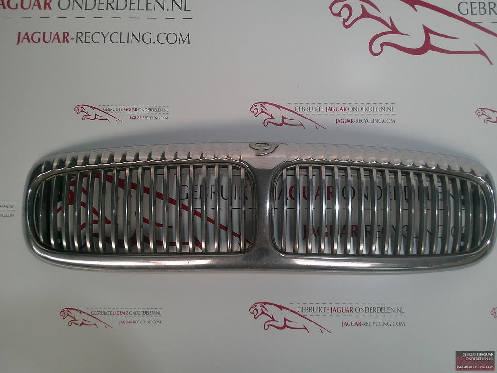 Gril X308 Daimler HNC5504DB, Enlèvement ou Envoi, Origine de la pièce connue, Utilisé, Jaguar