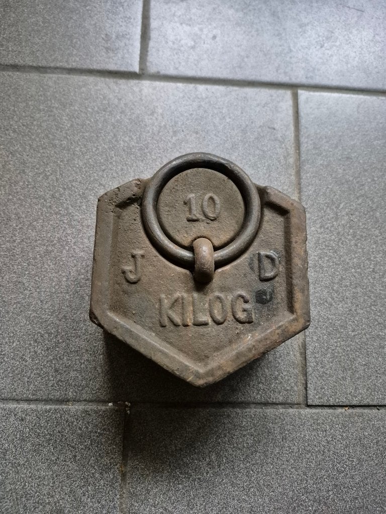 Ancien poids hexagonal en fonte pour balance Roberval, Enlèvement ou Envoi