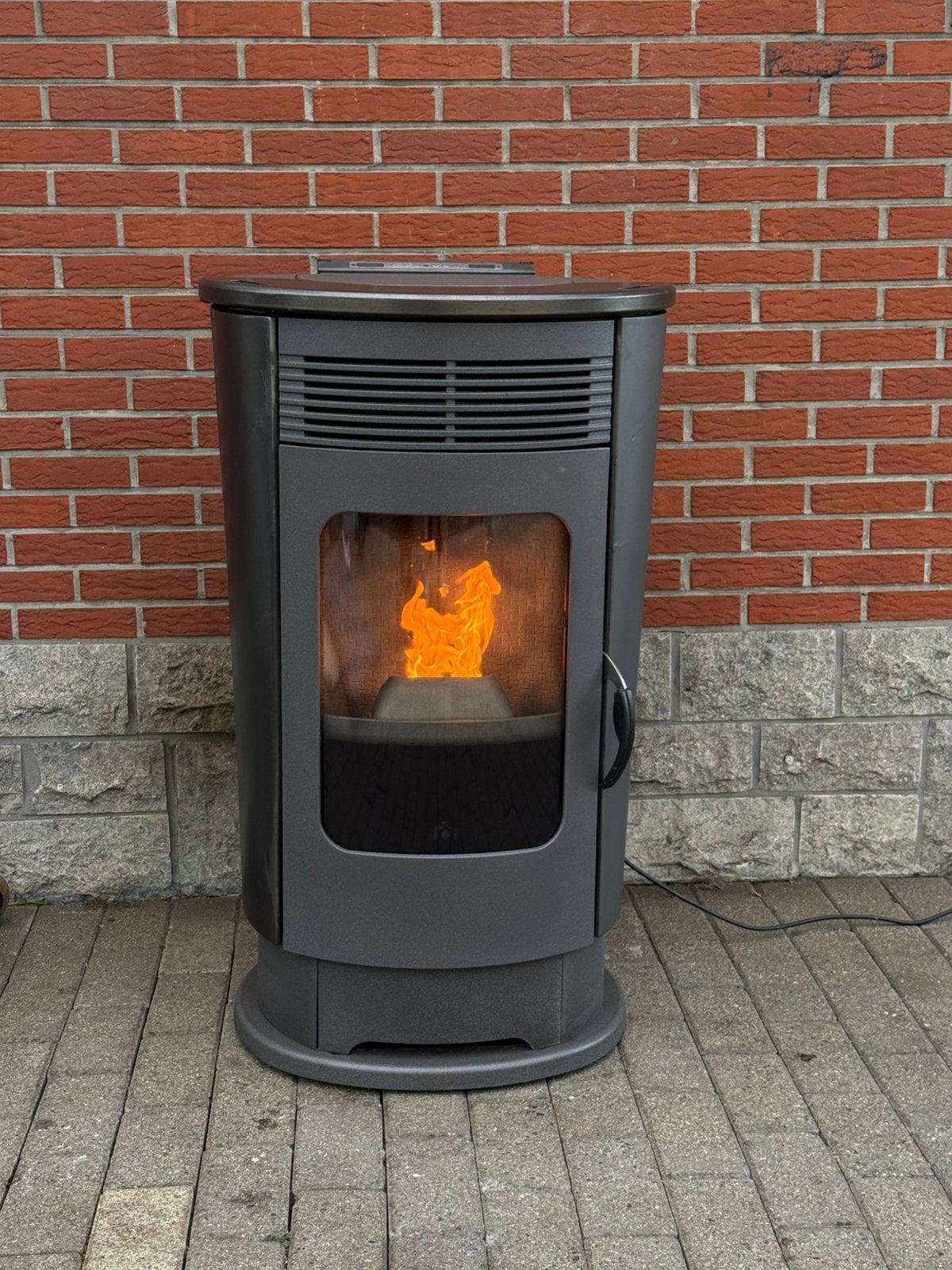 Poêle à granulés Edilkamin Logo 9 kW : efficace et élégant, Enlèvement ou Envoi