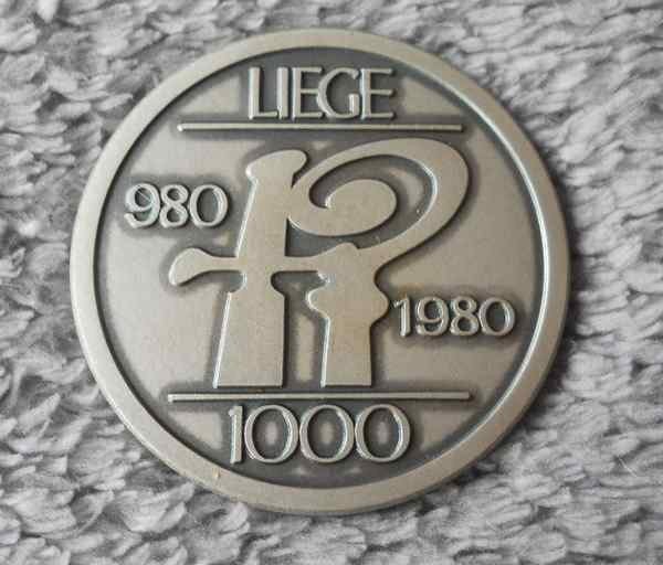 Médaille Millénaire de la principauté de Liège  980 - 1980, Timbres & Monnaies, Enlèvement