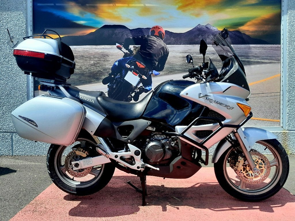 HONDA VARADERO 1000 TRAVEL PACK, 2 cilinders, Occasion, Motorrijbewijs A, Bedrijf