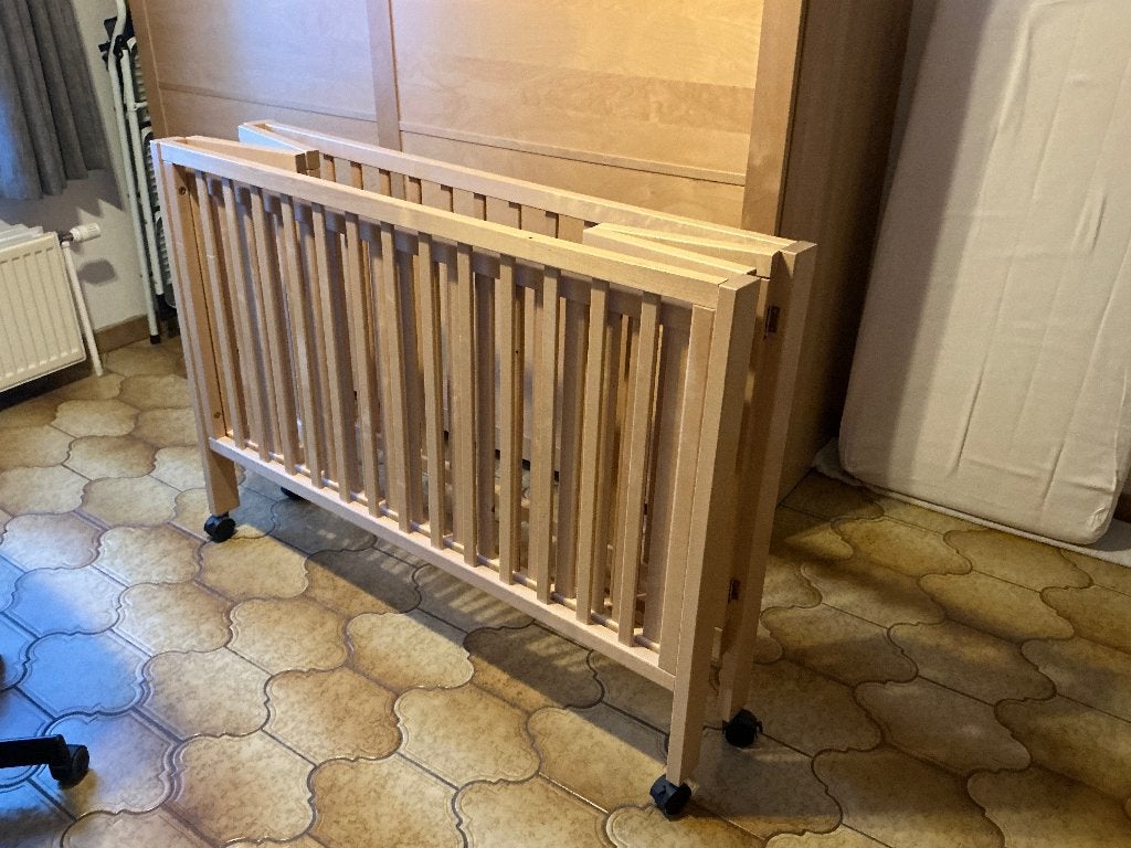 Babyplooibed, Enfants & Bébés, Sommier à lattes, Moins de 70 cm, Enlèvement, Utilisé