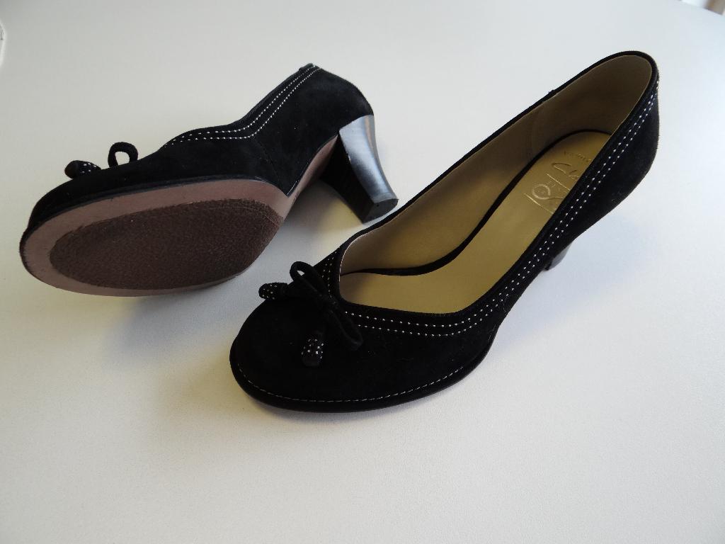 Damesschoenen Clarks, Kleding | Dames, Ophalen, Schoenen met lage hakken, Zwart, Zo goed als nieuw