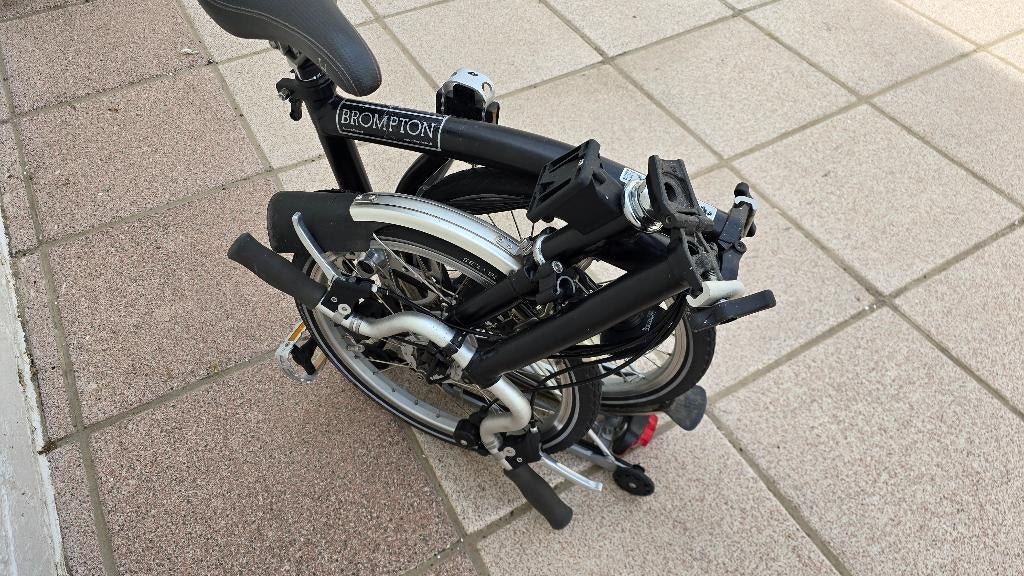 Brompton zwarte M6RN 6-speed bagagedrager 6 versnellingen, Fietsen en Brommers, Ophalen, Gebruikt, Brompton, 14 tot 16 inch