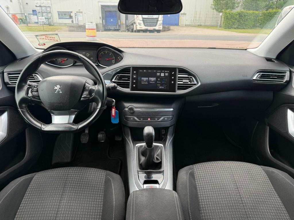Peugeot 308 (Stock ID 26132) — 21
