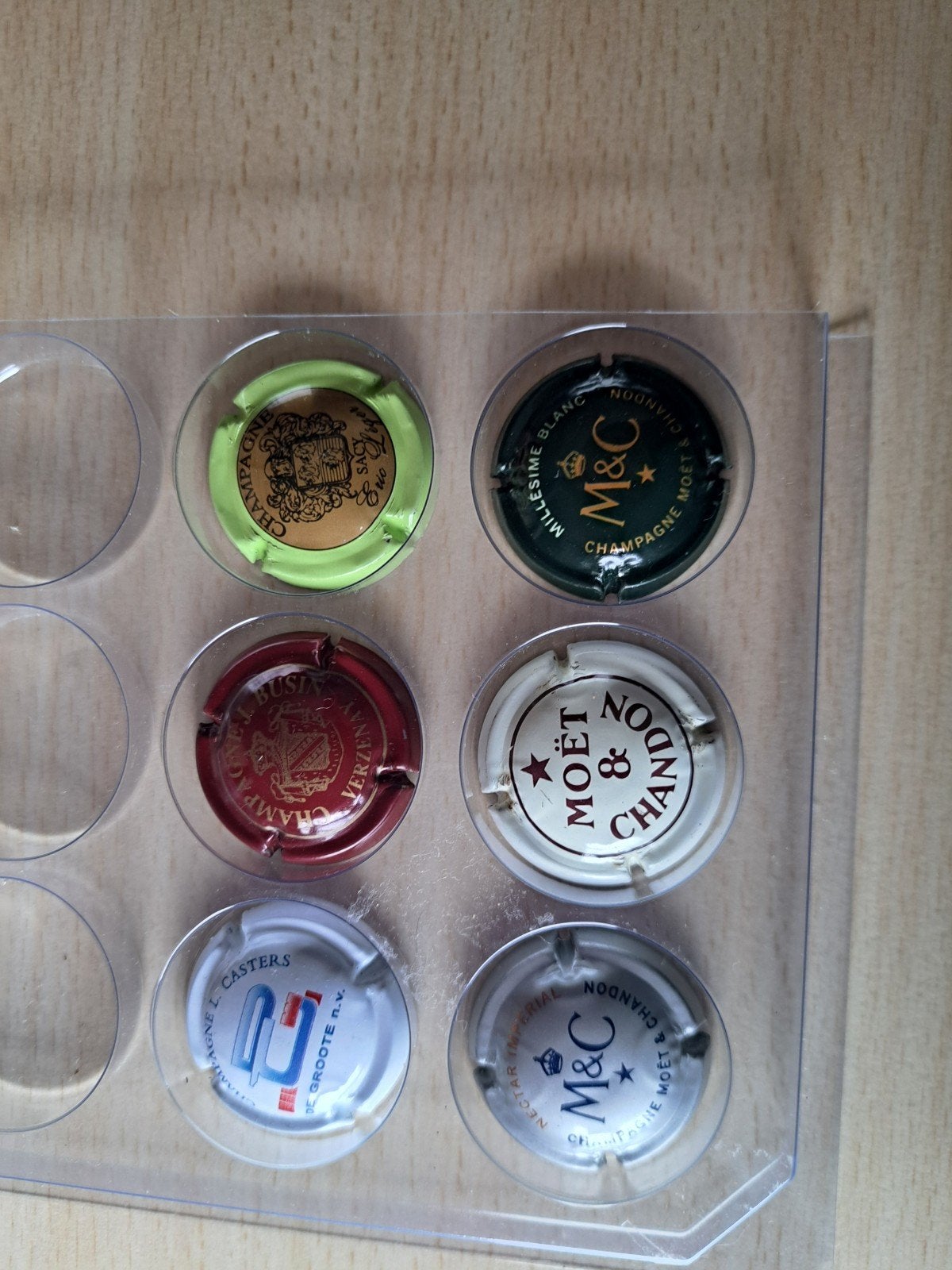 Champagnecapsules, Verzenden