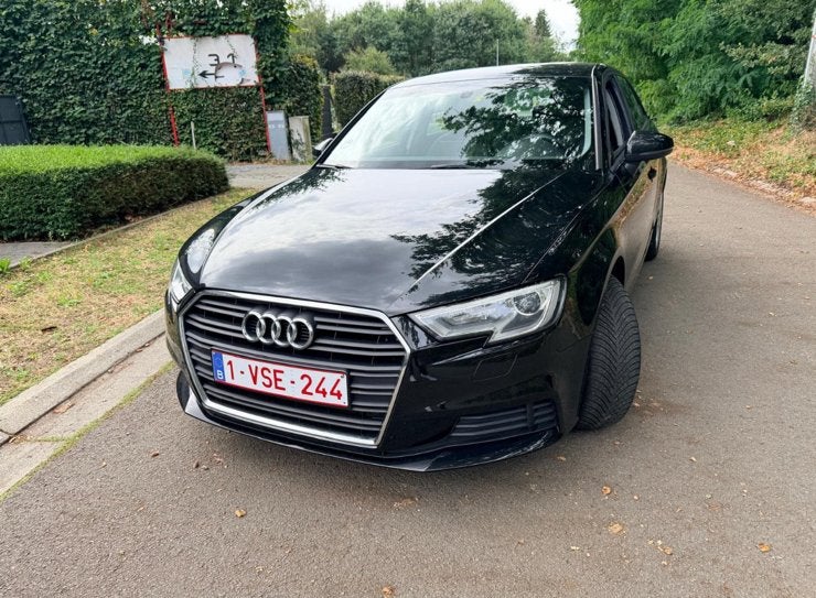 Audi A3 Sportback TDI 2018 1er propriétaire OHB, Autos, Achat, Air conditionné, Particulier, A3