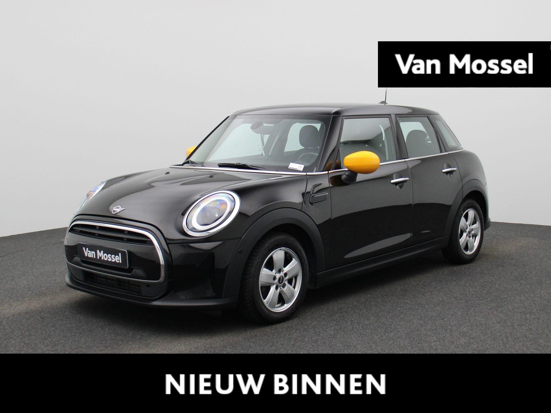 Mini Mini 5 door One, Auto's, Mini, Voorwielaandrijving, Stof, Zwart, Zwart