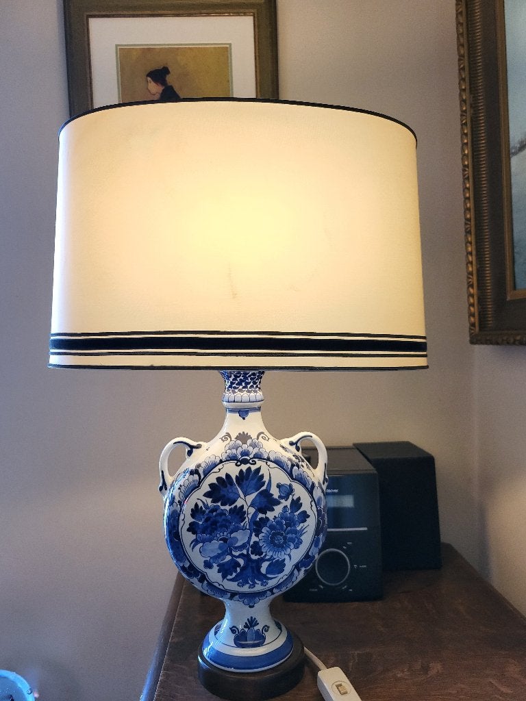 Delft blauwe tafellamp, Ophalen