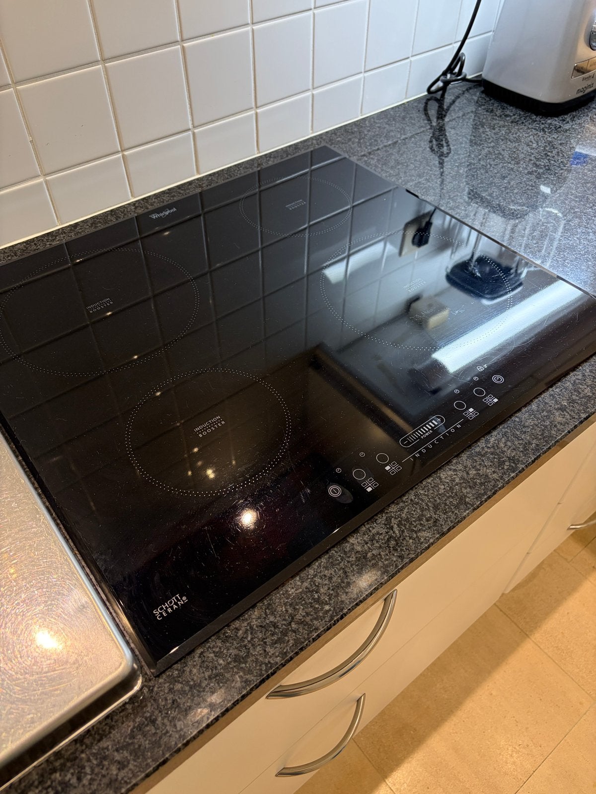 Whirlpool inductiekookplaat, Elektronische apparatuur, Kookplaten, Ophalen, 4 kookzones, Zo goed als nieuw, Inbouw