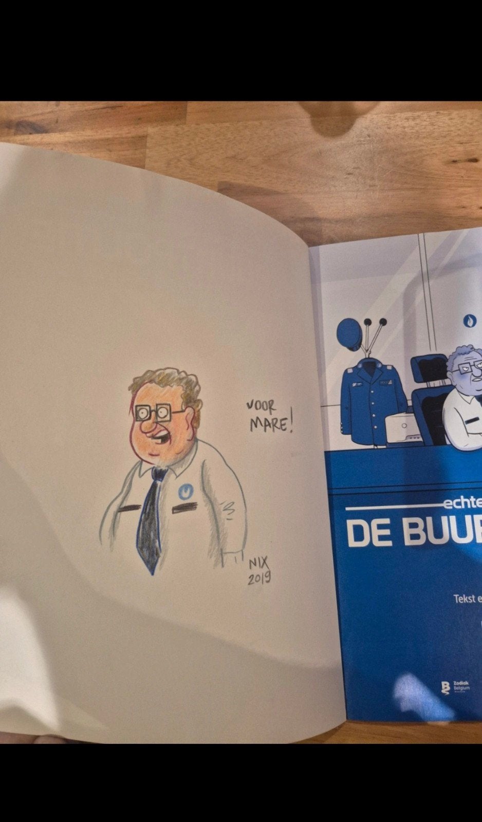 le numéro 1 de la police de quartier a signé, Enlèvement ou Envoi, Une BD, Utilisé, Nix