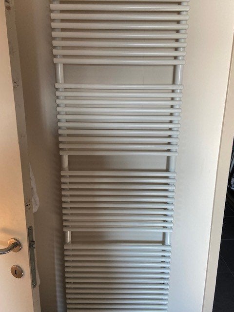 Badkamer radiator, Doe-het-zelf en Bouw, Ophalen