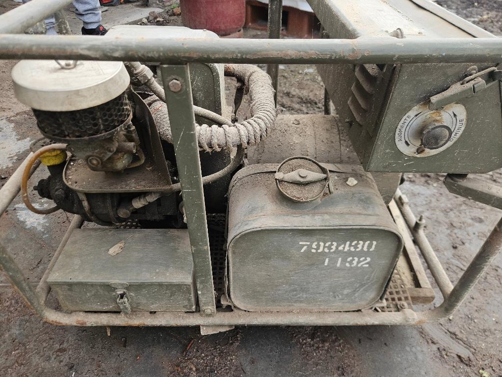 Groupe électrogène militaire Briban 800VA, Enlèvement, Armée de terre, Autres types
