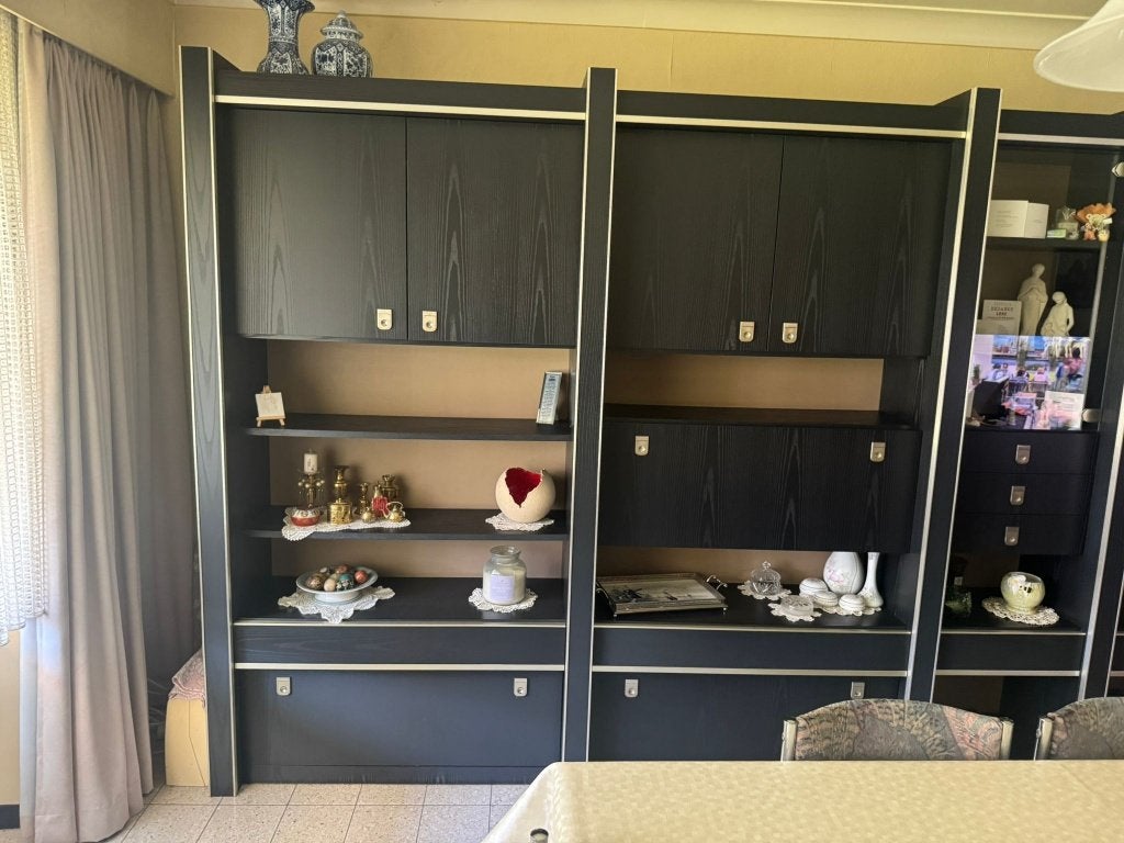 Kast woonkamer, Ophalen, Gebruikt, 200 cm of meer, Met deur(en)