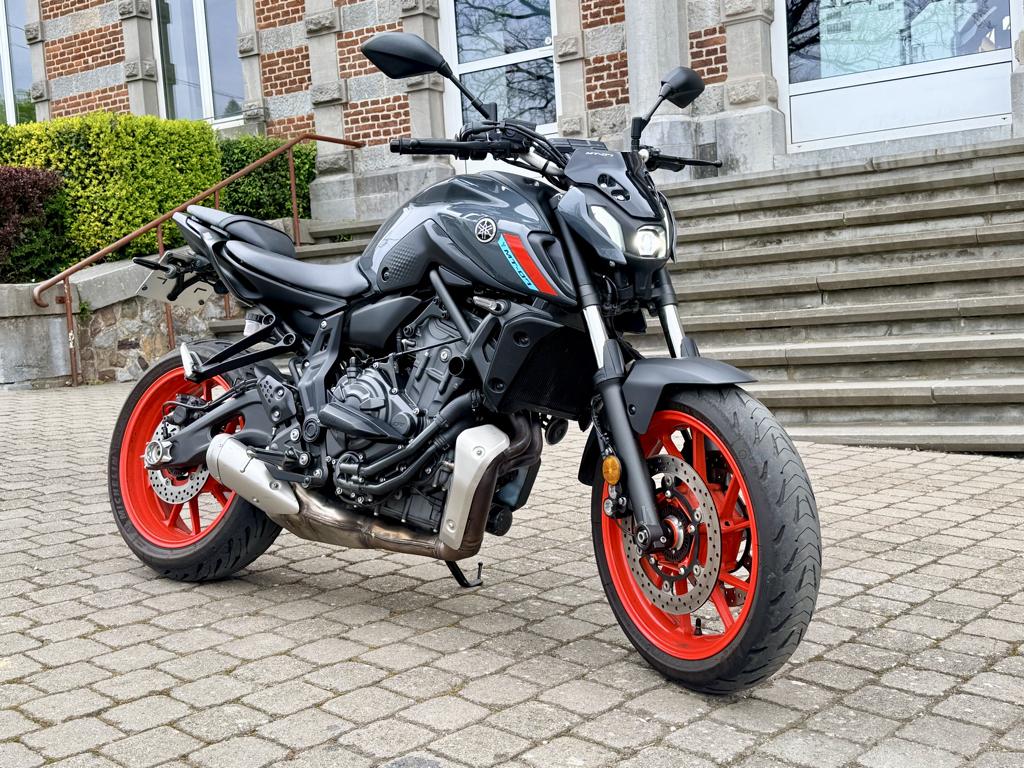 Yamaha MT 07 de 2021 et 8.800 km - en superbe état !, Motos, Motos | Yamaha, Particulier, Naked bike, plus de 35 kW, 2 cylindres