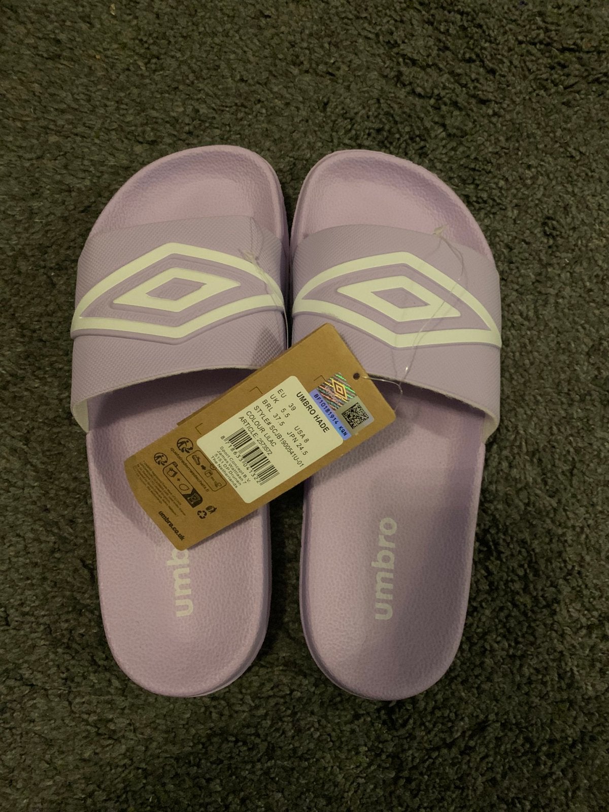 Slippers Umbro maat 39 nieuw, Kleding | Dames, Slippers, Overige kleuren, Nieuw, Ophalen of Verzenden